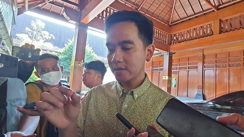 Gibran Janjikan Revitalisasi Keraton Surakarta Berlangsung Dalam Waktu