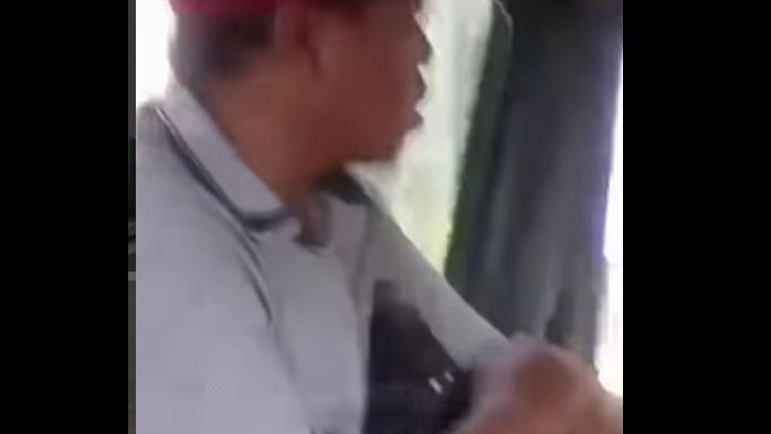 Polisi Buru Pria Yang Viral Onani Di Dalam Angkot Di Depok ERA ID