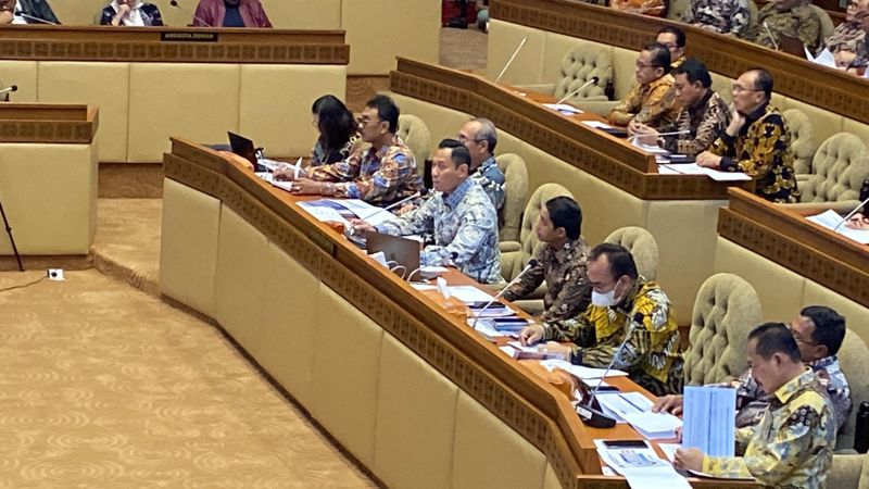 Ahy Diantar Ibas Saat Hadiri Rapat Perdana Sebagai Menteri Atr Bpn Era Id