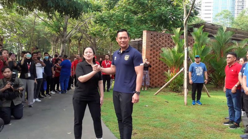 Momen Puan Maharani Dan Ahy Bertemu Di Stadion Gbk Jakarta Era Id