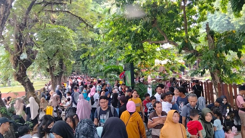 Kebun Binatang Surabaya Prediksi Puncak Liburan Tahun Baru Pada