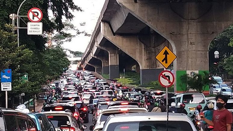 Polisi Sebut Kemacetan Di Jakarta Saat Ramadhan Masih Relatif Normal