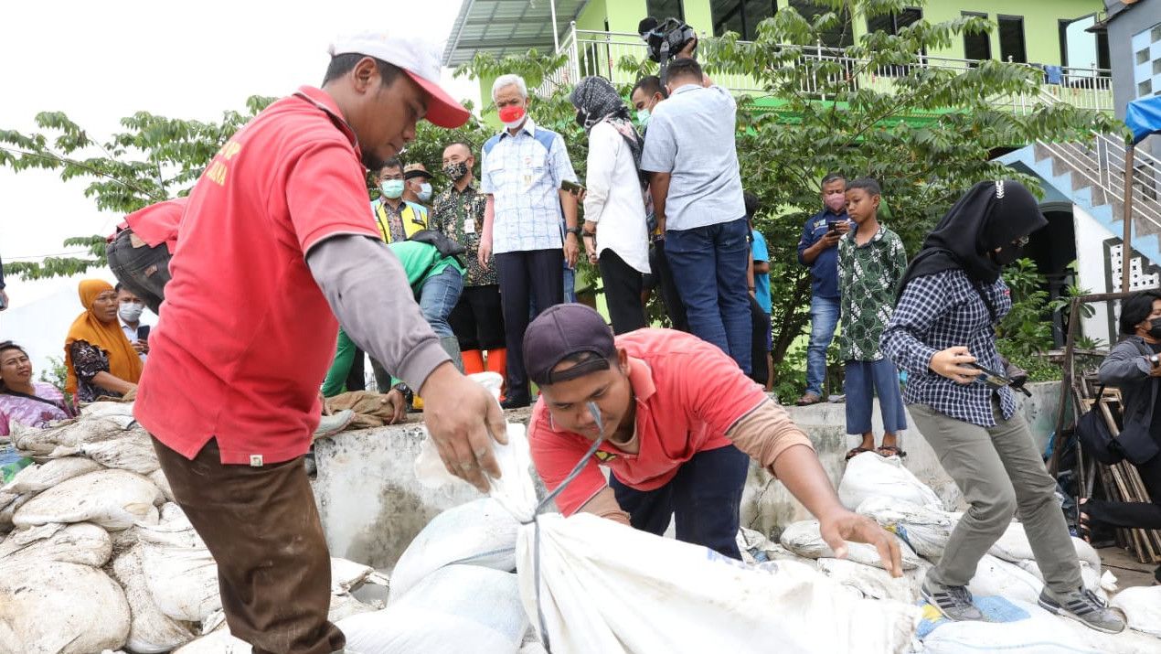 Update Banjir Rob Semarang: Bangunan di Pantura Jateng Akan Diaudit