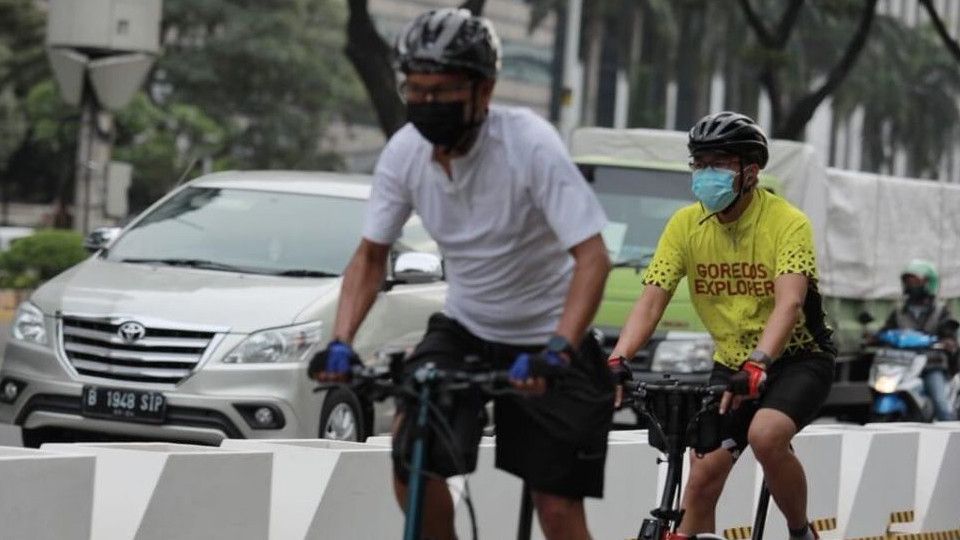Viral Anak Kecil Pesepeda Melawan Ojek Online Ngamuk yang Masuk di Jalur Sepeda Jakarta