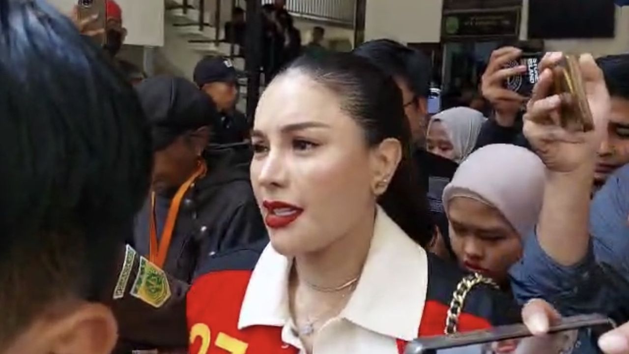 Emosi Dengar Kesaksian Reza Gladys, Nikita Mirzani: Banyak Ngarang, Banyak Salah