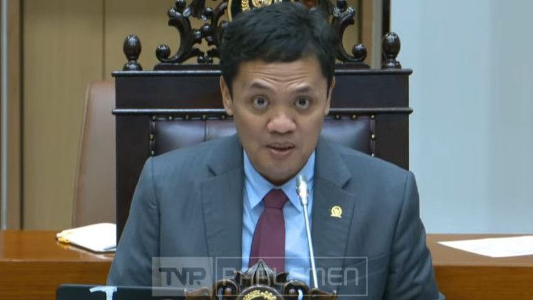 Mahasiswi ITB Ditahan Usai Unggah Meme Prabowo-Jokowi Ciuman, Habiburokhman Ajukan Penangguhan Penahanan