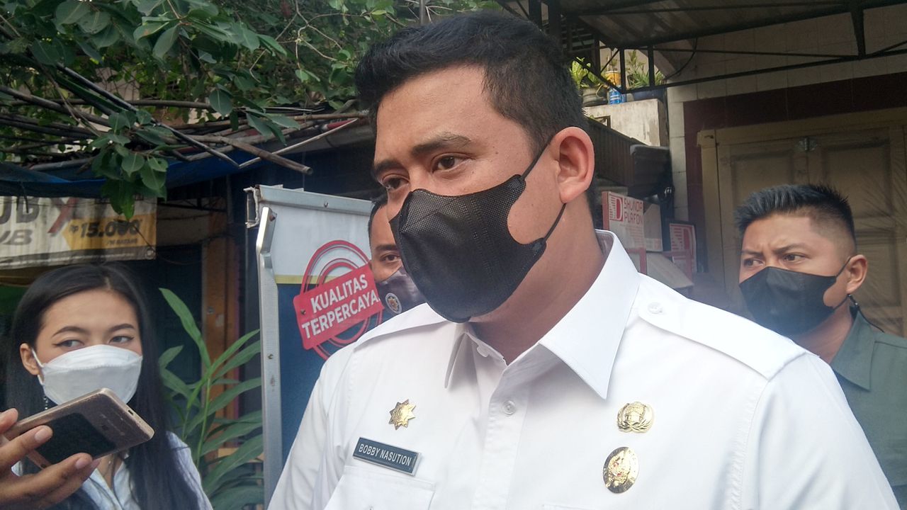 Harga Sembako Mahal, Bobby Nasution Buka 53 Pasar Murah