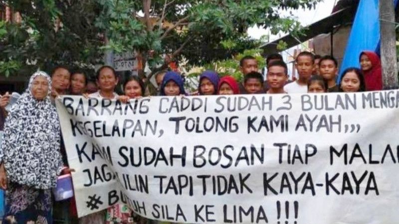 Ratusan Warga Tak Bisa Nikmati Listrik,  Benarkah Makassar Itu 'Kota Dunia'?