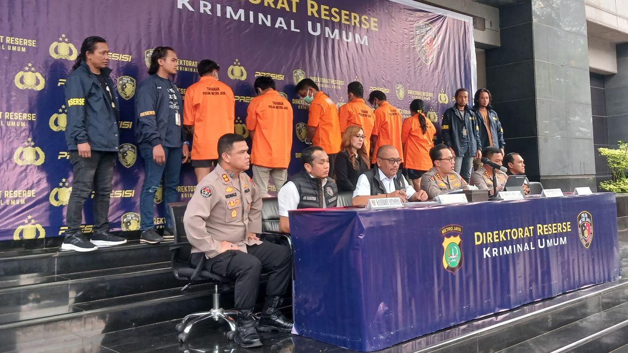 Ketum Ormas Ditangkap Jadi Motif Pembakaran Mobil Polisi di Depok, 4 DPO Diminta Serahkan Diri