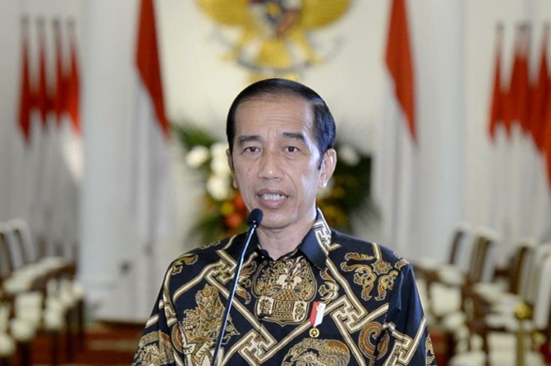 Jokowi Sarankan Warga Tak Ragu Vaksinasi: Jangan Tolak Karena Agama Apa pun Tak Larang