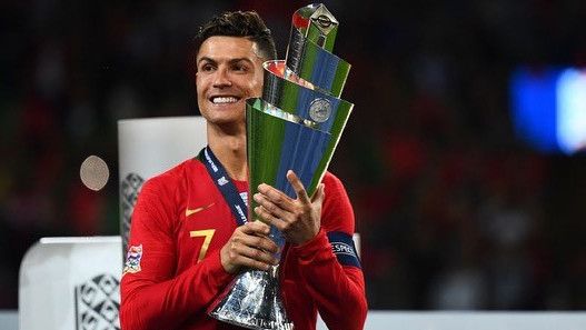 Cristiano Ronaldo Geser Dua Botolnya dan Imbau Minum Air Mineral, Saham Coca Cola Anjlok Hingga Rp57 Triliun