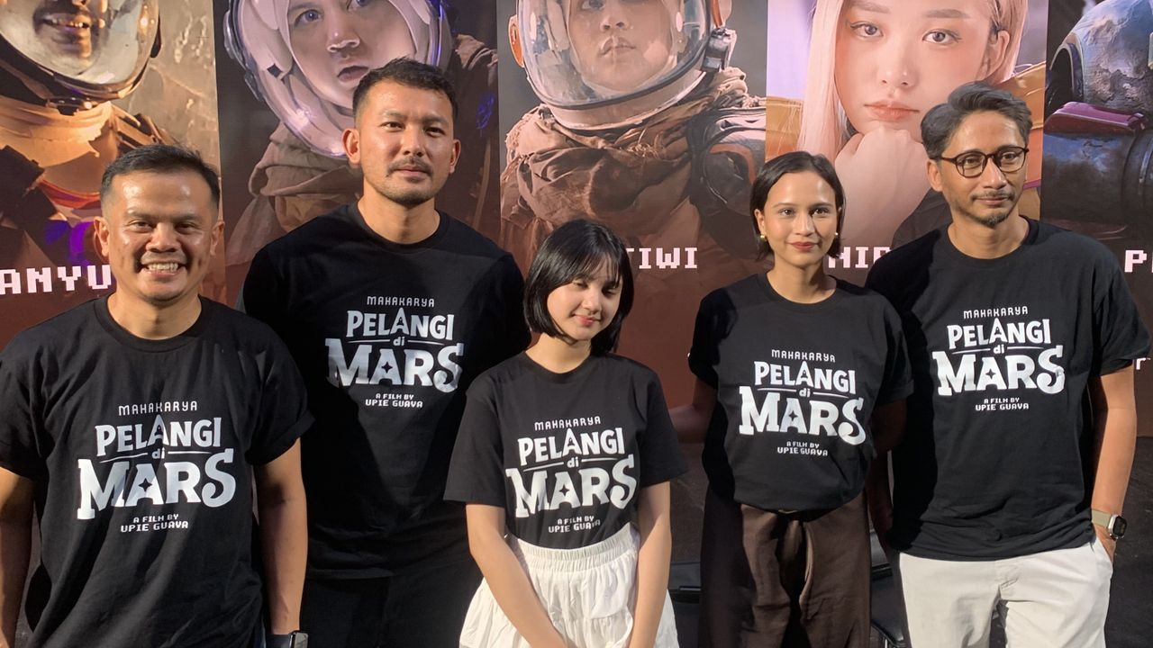 Cerita Rio Dewanto dan Lutesha Syuting Pelangi di Mars, Pakai Kostum Astronot hingga Ciput