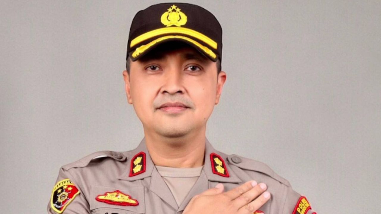 Eks Kapolres Bima Pernah Berhubungan Seks Bertiga dengan Istri dan Perempuan Lain?