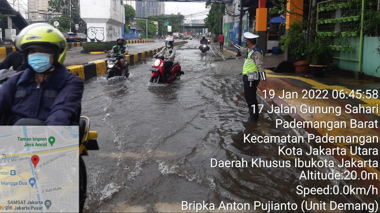 Banjir Jakarta Hari Ini, Sejumah Jalan Masih Tergenang