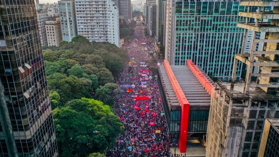 Warga Brazil Marahi Presidennya Sambil Pukul Panci, Sao Paulo Heboh
