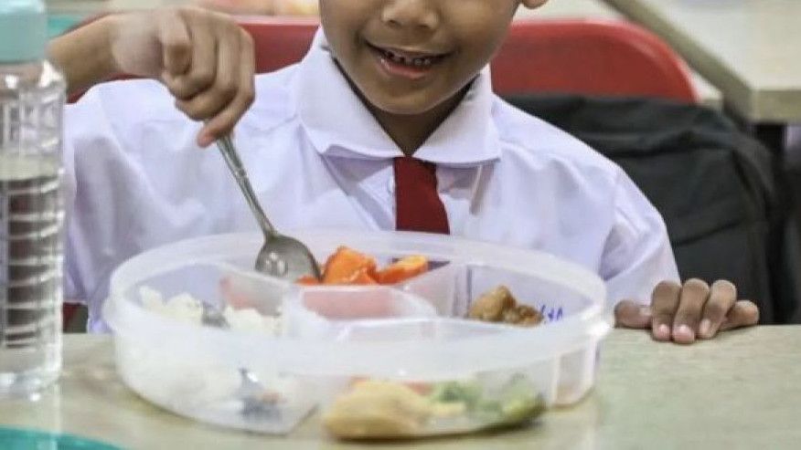 Respons BGN Sikapi Ratusan Pelajar yang Keracunan karena Makan Gratis