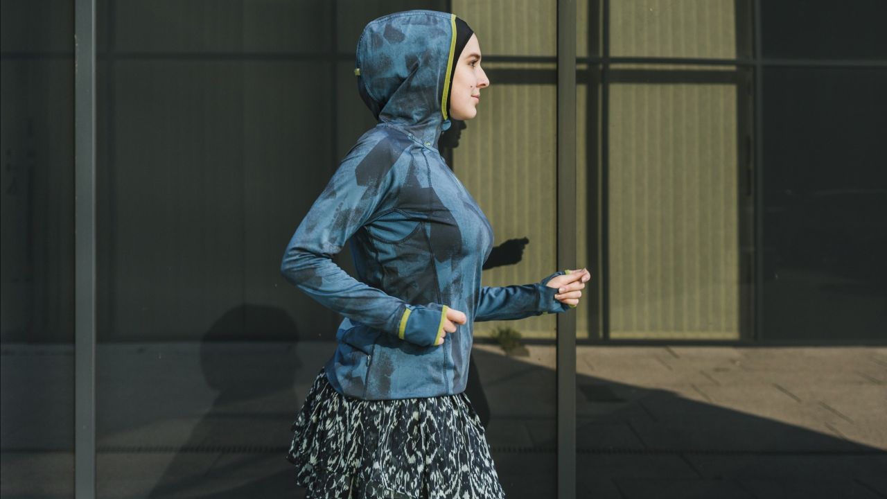 Outfit Olahraga Hijab Produk Luar Negri yang Kece Abis