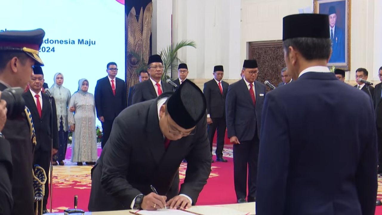 Jokowi Lantik Angga Raka Prabowo Jadi Wamenkominfo