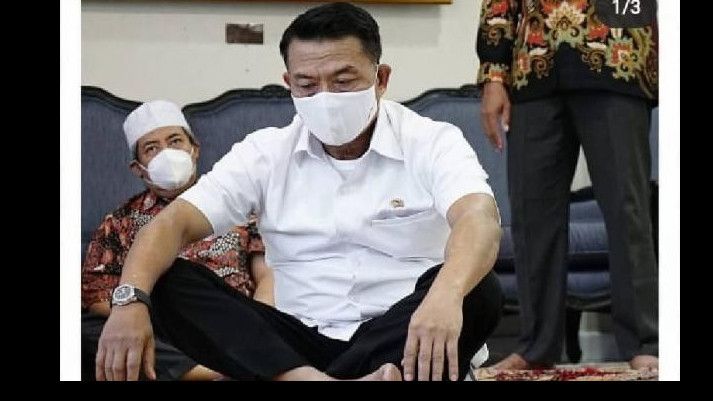 Tak Hadiri KLB Partai Demokrat di Sumut, Moeldoko Unggah Lagi Salat Jumat di Kompleks Istana