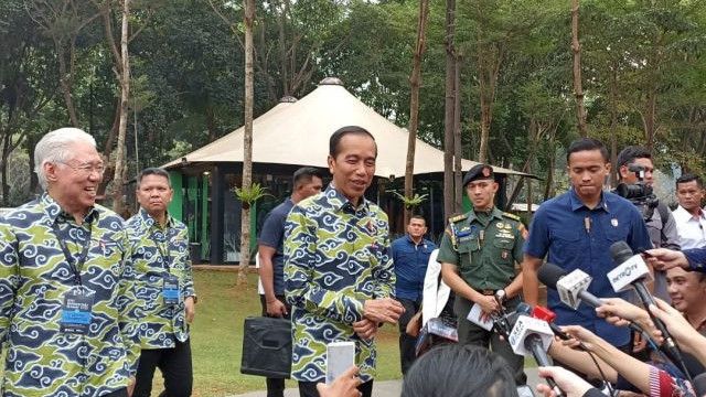 Jokowi Akui Bertemu AHY di Istana, Bahas Reshuffle atau Pilpres?