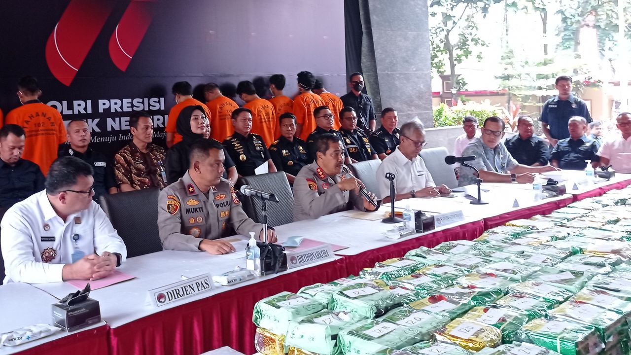 Bareskrim Tangkap 13 Tersangka Narkoba Jaringan Internasional, 428 Kg Sabu dan 162.932 Ekstasi Disita