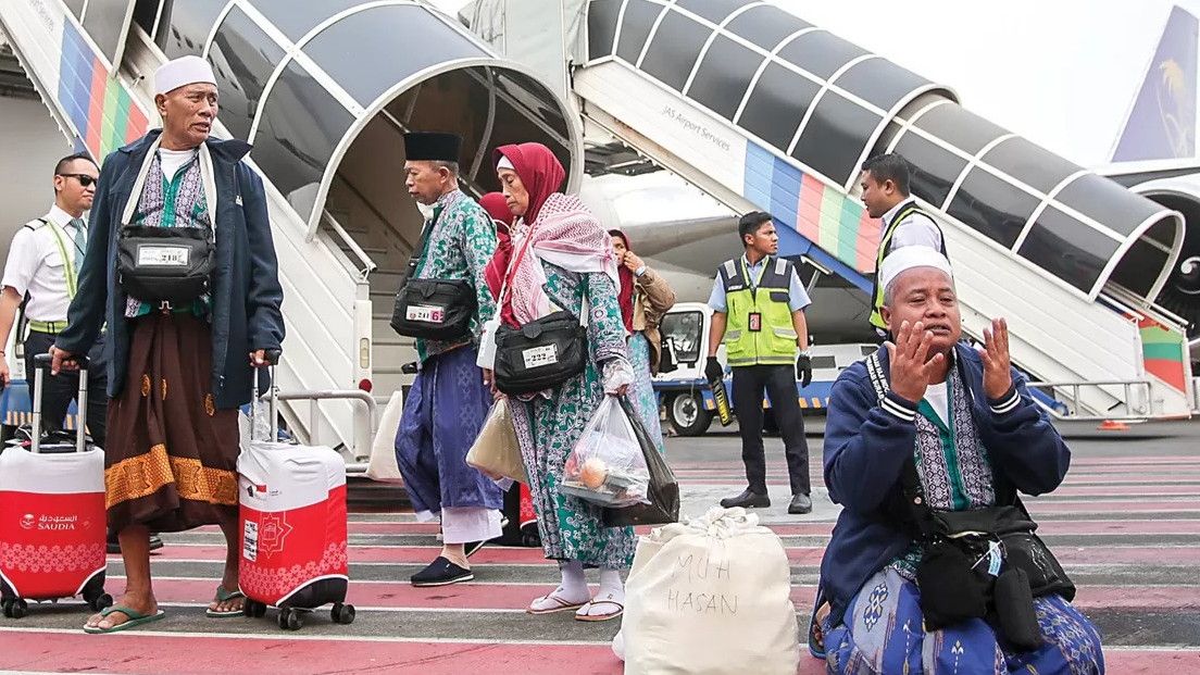 Puluhan Jemaah Haji Asal Kabupaten Tangerang Ditunda Kepulangannya karena Tak Dapat Kursi Pesawat