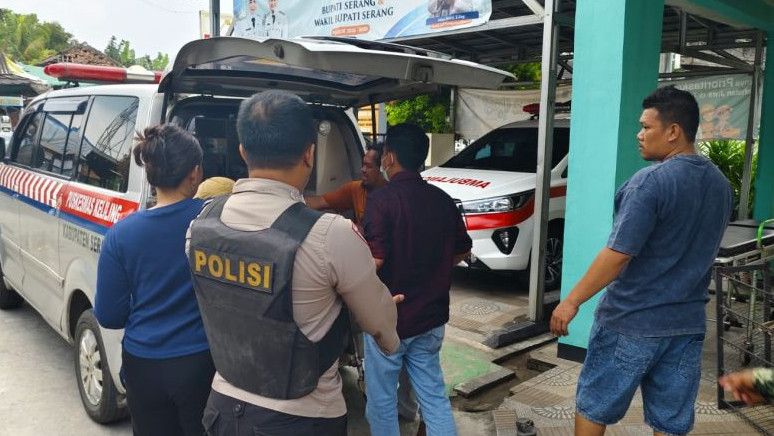 ODGJ di Serang Banten Cangkul Kepala Tetangga hingga Luka Parah