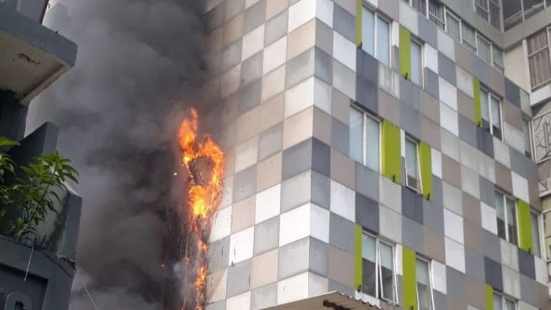 Hotel 101 Urban di Glodok Tamansari Terbakar, Damkar Evakuasi Penghuni