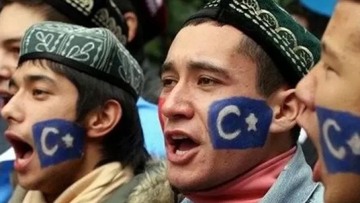 Universitas Xinjiang Tidak Temukan Kerja Paksa Terhadap Muslim Uighur di China: Mereka Bekerja Secara Sukarela