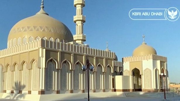 Joko Widodo Dijadikan Nama Masjid di Abu Dhabi, Mustofa: Lebih Bagus Lagi Jika Jokowi Pimpin Salat Jumat dan Jadi Khatib Perdana Di Sana