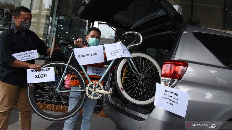 Dua Sepeda Brompton Jadi Barang Bukti Mewah Korupsi Bansos