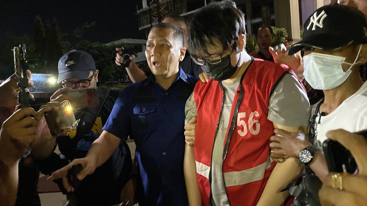 Detik-detik Penangkapan Ronald Tanur Saat Bersembunyi di Lantai Dua Rumahnya