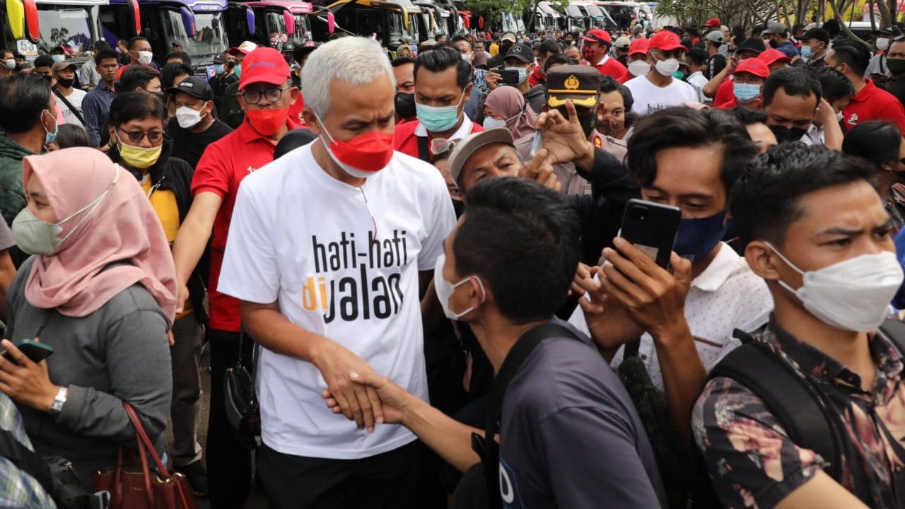 Pesan Ganjar ke Pemudik Asal Jateng di Jakarta: THR-nya untuk Borong Dagangan di Kampung