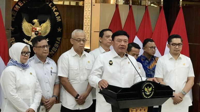 Presiden Prabowo Endorse Pasangan Cagub Jateng Ahmad Luthfi-Taj Yasin, Menko Polkam: Tak Langgar Aturan