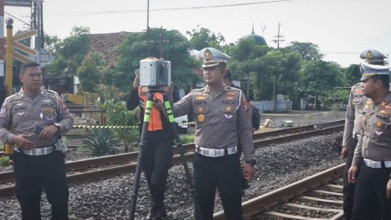 4 Orang Tewas Tertabrak Kereta Api di Magetan, Penjaga Perlintasan Ditetapkan Jadi Tersangka
