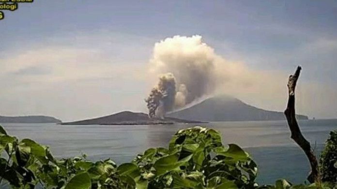 Situasi Terkini Gunung Anak Krakatau Berstatus Level 3: Nelayan hingga Warga Harus Siap Dievakuasi