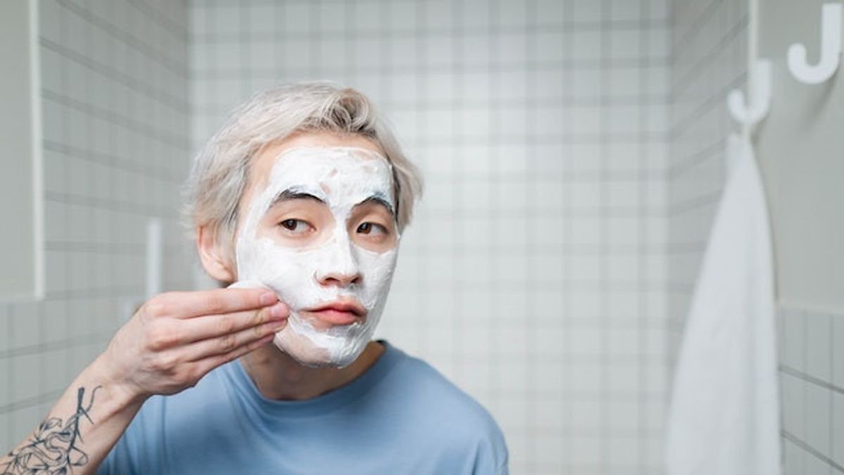 Basic Skincare Pria yang Direkomendasikan dan Dapat Diterapkan