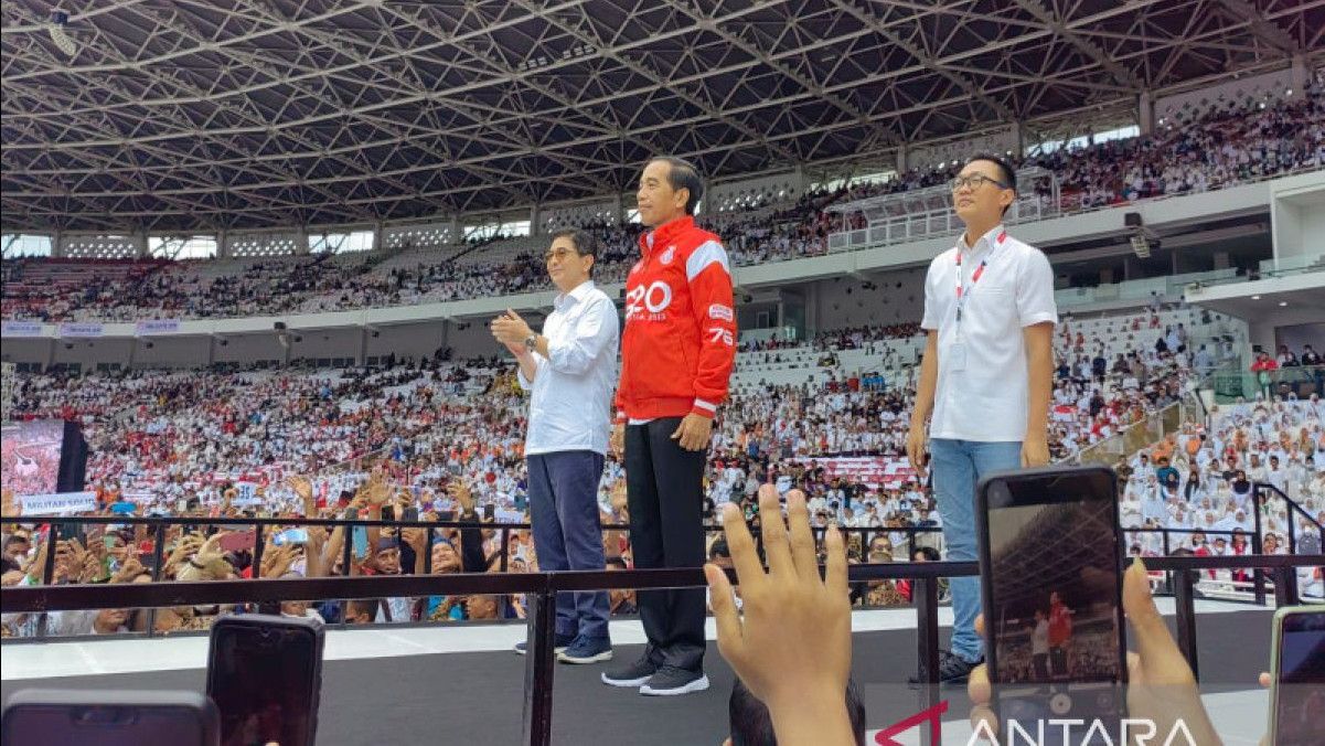 Momen Jokowi Bingung Pilih Turnamen Olahraga atau Nonton Konser Saat Resmikan Indonesia Arena