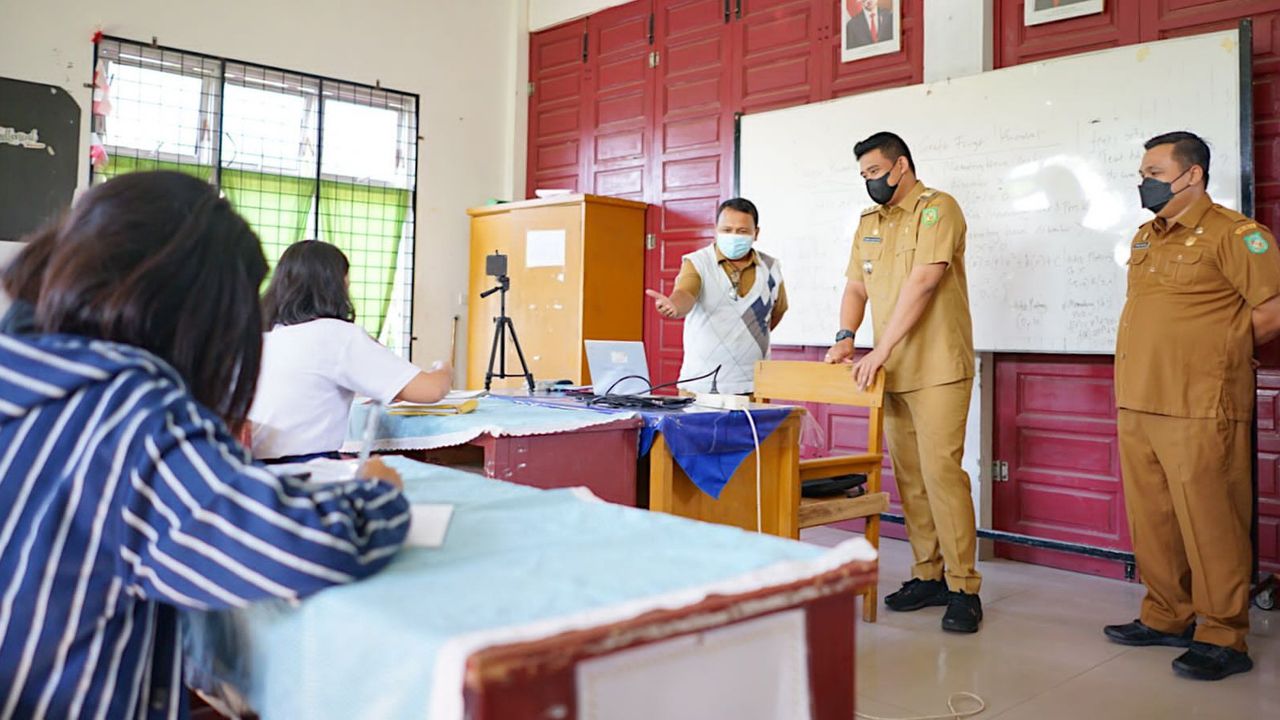 45 SMP di Medan Gelar PTM, Bobby Nasution: Kalau ada Murid Kurang Sehat Segera ke Puskesmas