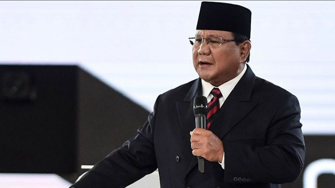 Lewat Pantun, Sekjen PDIP Singgung Bujuk Rayu Prabowo Bikin Jokowi Sekeluarga Pindah Haluan
