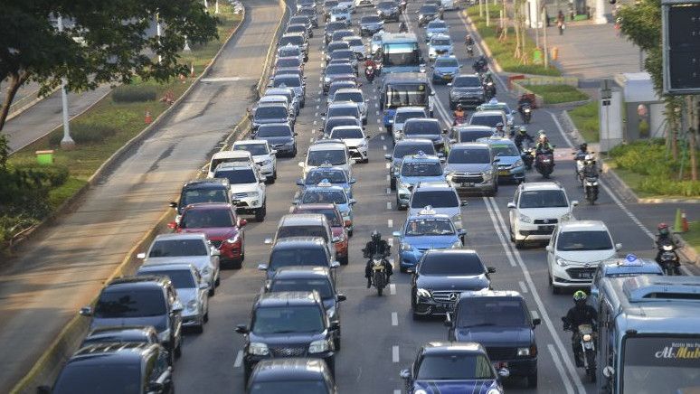 Tekan Kemacetan di Jakarta, Dishub DKI Jakarta Serahkan Aturan Jam Kerja Secara Mandiri ke Masing-masing Perusahaan