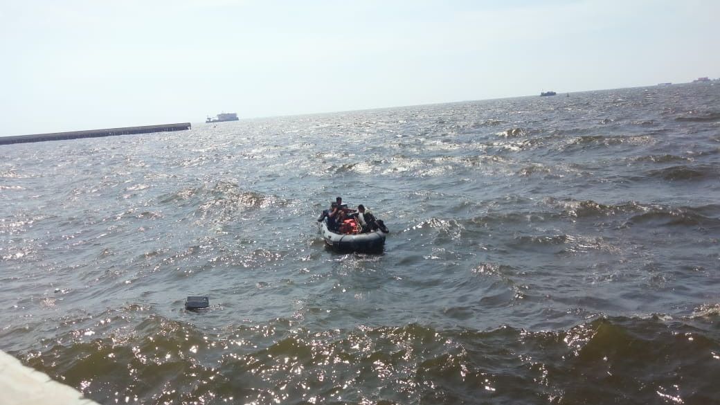 Kapal Motor Pemancing Tenggelam di Teluk Jakarta, 3 Orang Tewas, 13 Selamat