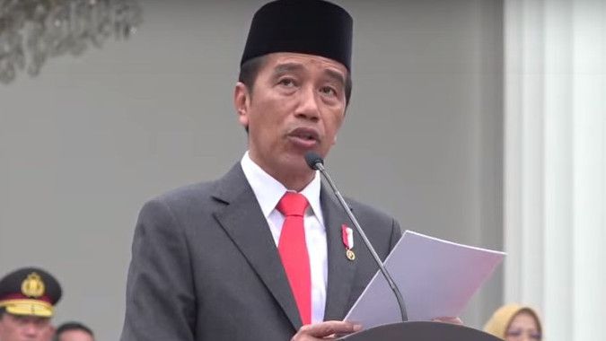 Jokowi Beri Pesan di HUT TNI ke-77: Bersikap dan Bertindaklah Secara Profesional