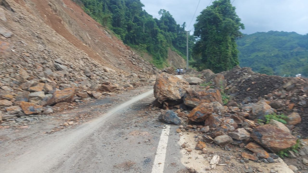 Pemprov Sulsel Tangani Poros Jalan di Luwu yang Sempat Tertimbun Longsor