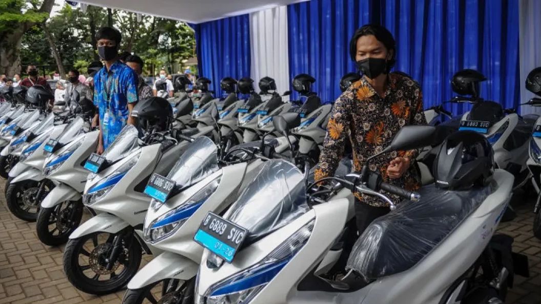 Pj Gubernur DKI: ASN Bisa Cicil Motor Listrik Pakai Tunjangan Transportasi