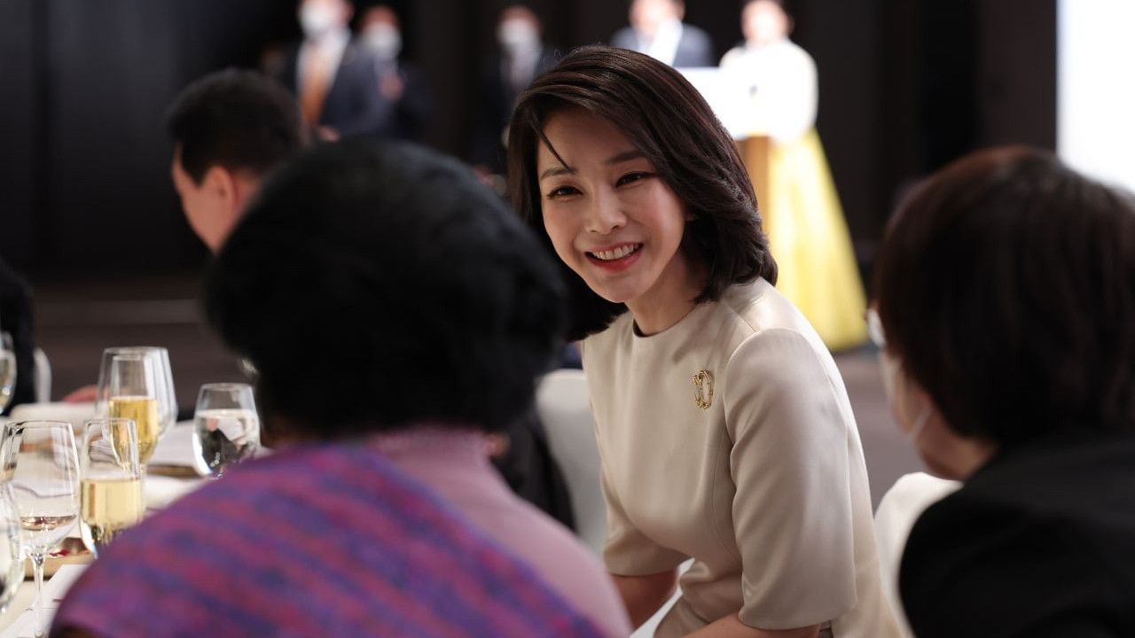 Pesona Kim Keon Hee yang Awet Muda di Usia 50 Saat Mendampingi Presiden Korsel di KTT G20