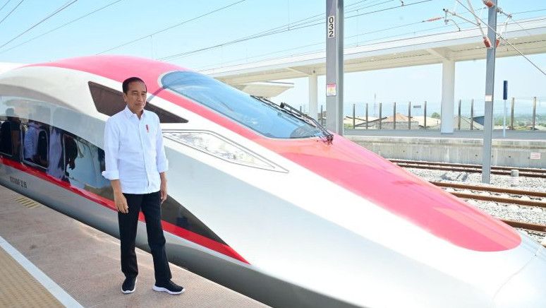 China Bangga Uji Kereta Cepat Jakarta-Bandung Dapat Komentar Positif dari Jokowi