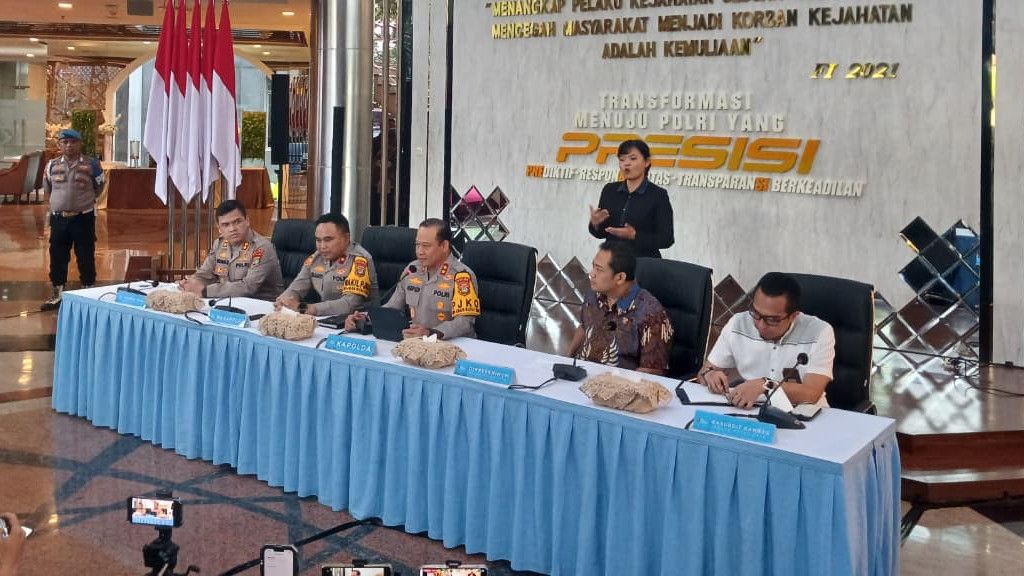 Jadi Tersangka Kasus Ijazah Palsu Jokowi, Roy Suryo Cs Tak Ditahan, Kenapa?