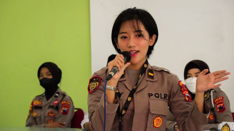 Mau Tahu Gaji Polwan? Berikut Besarannya Mulai dari Pangkat Terendah