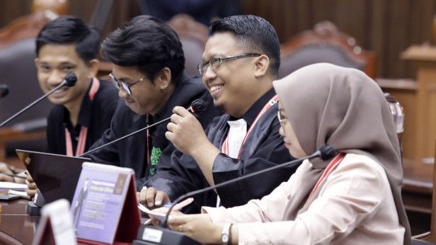 Mengenal Siapa Brahma Aryana, Mahasiswa Penggugat Batas Usia Capres-Cawapres